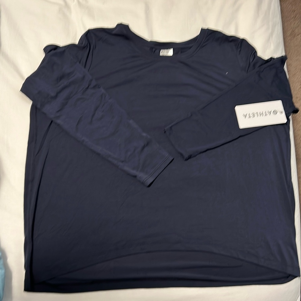 Athleta with Ease Top NWOT